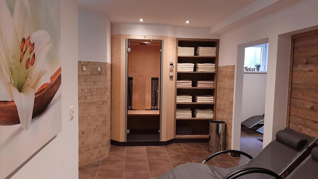 Hotel Garni Bergland นอยชติฟ อิม ชตูไปทัล ภายนอก รูปภาพ