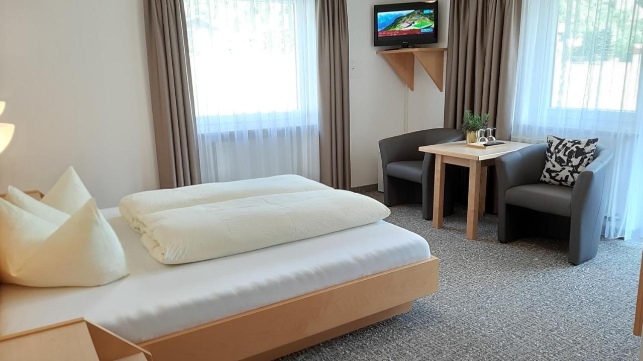 Hotel Garni Bergland นอยชติฟ อิม ชตูไปทัล ภายนอก รูปภาพ